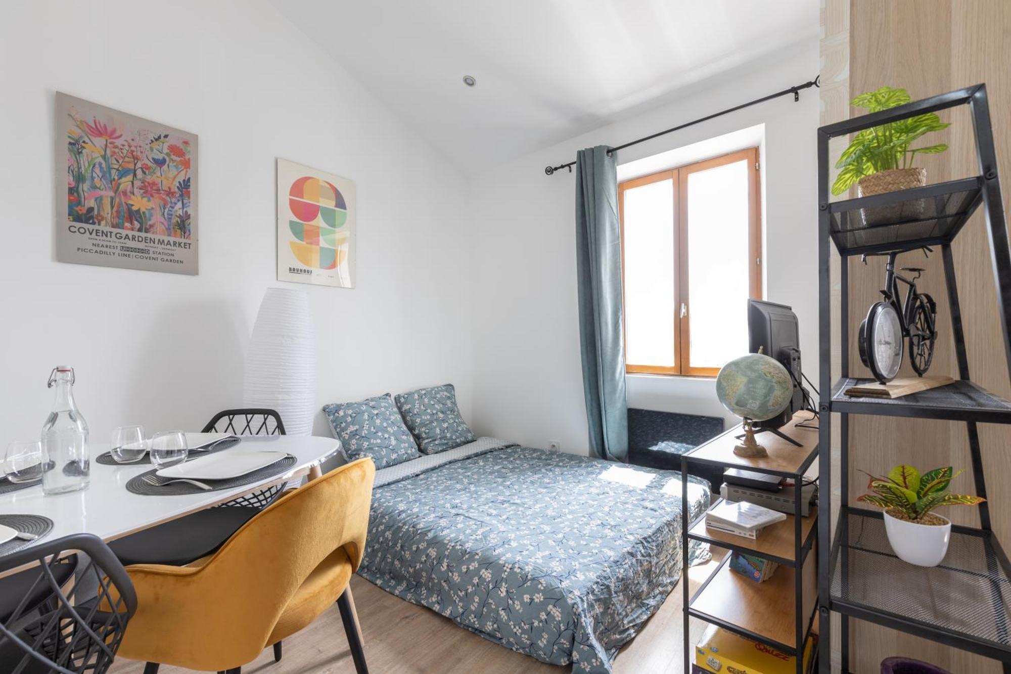 En Blanc - 4 Couchages - Hypercentre - Clim - Wifi Apartment *
